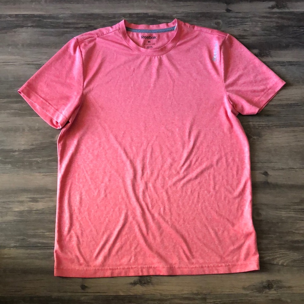 Reebok Athleisure Tee Shirt size M